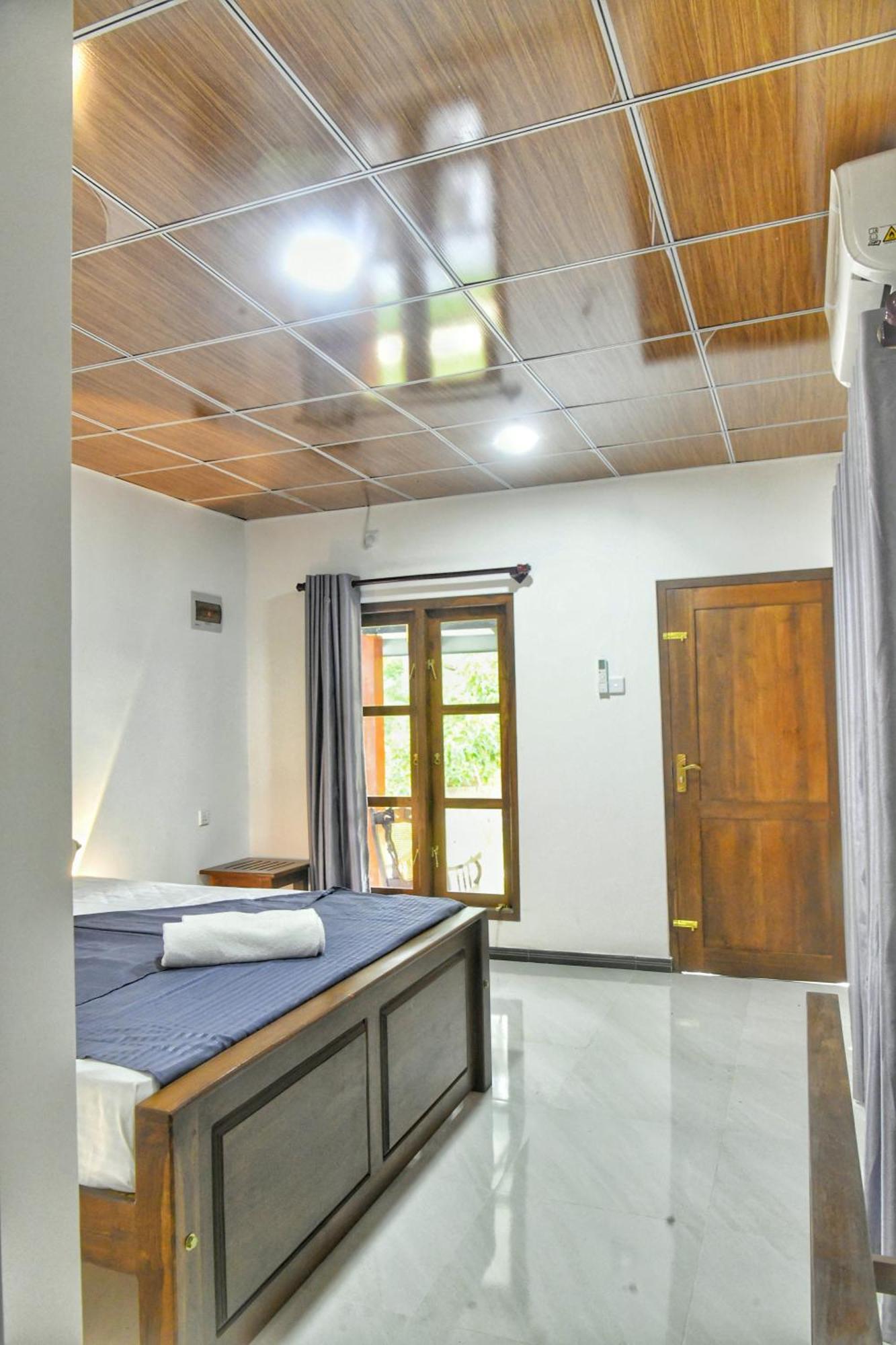 Pinnacle Safari Resort Udawalawe Exterior photo