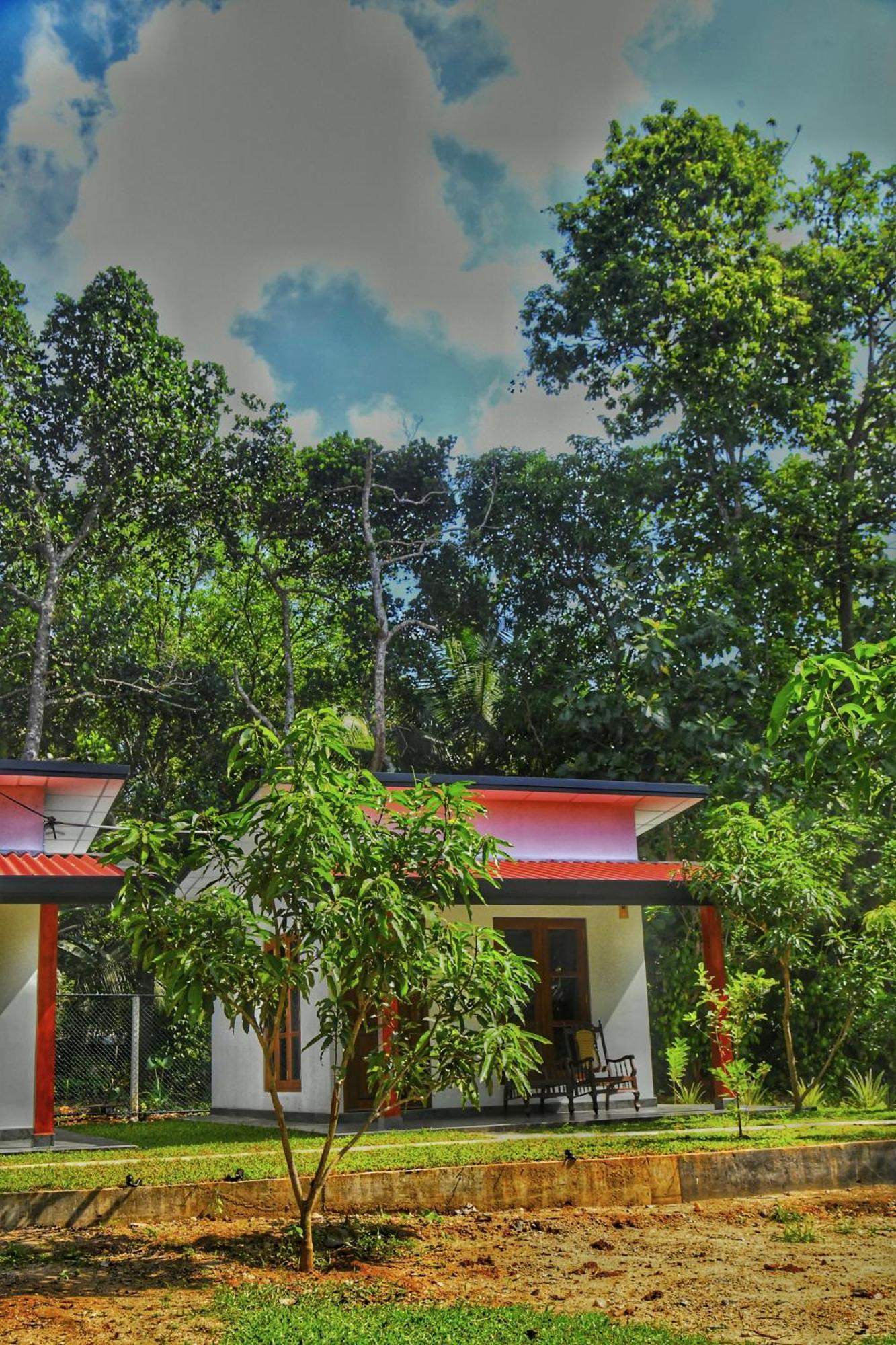 Pinnacle Safari Resort Udawalawe Exterior photo