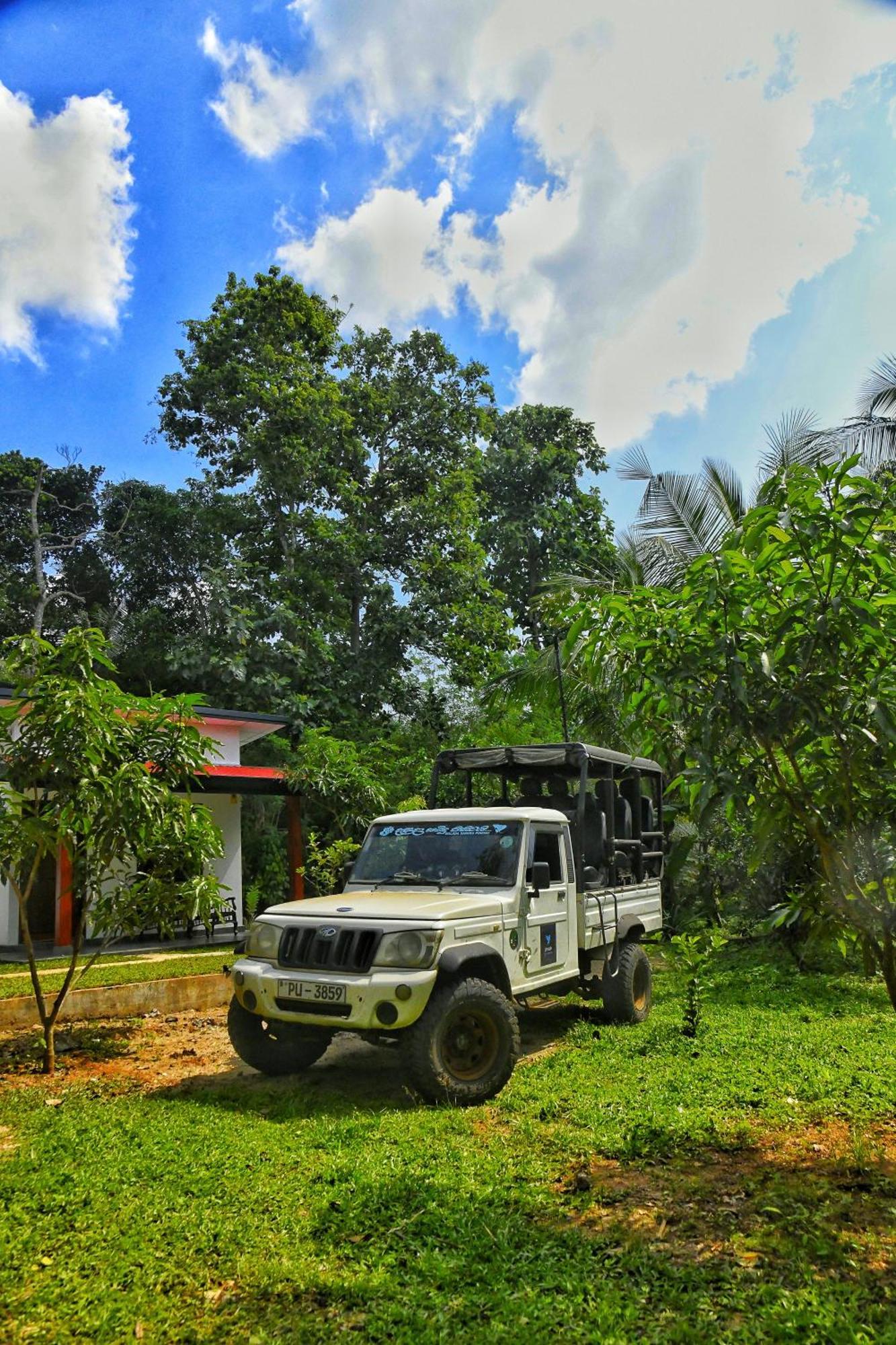 Pinnacle Safari Resort Udawalawe Exterior photo