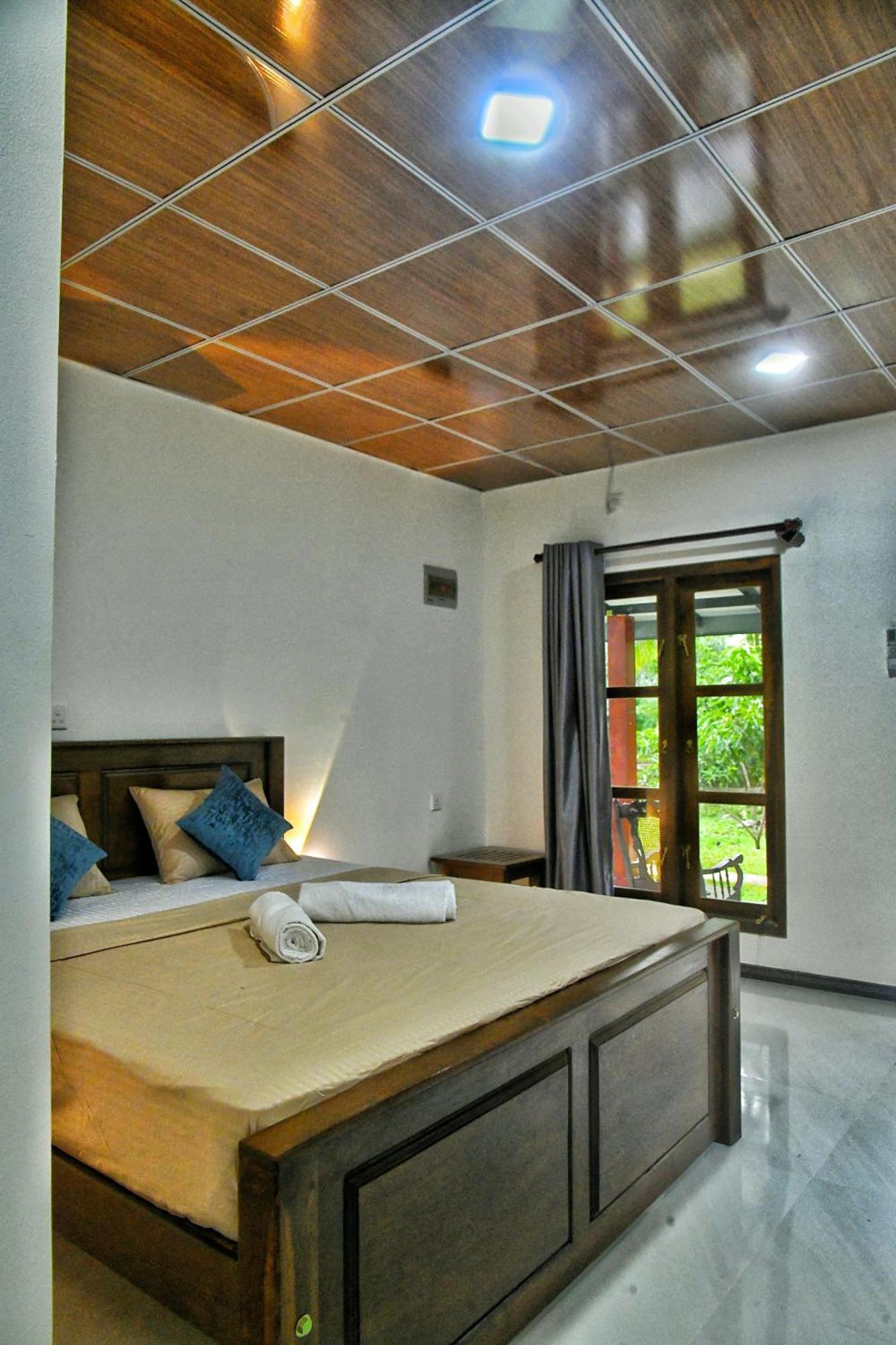 Pinnacle Safari Resort Udawalawe Exterior photo